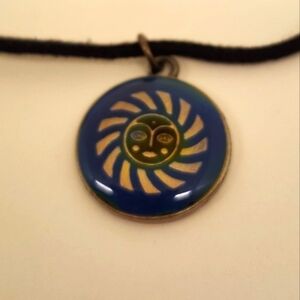 Claire's Mood Changing Necklace